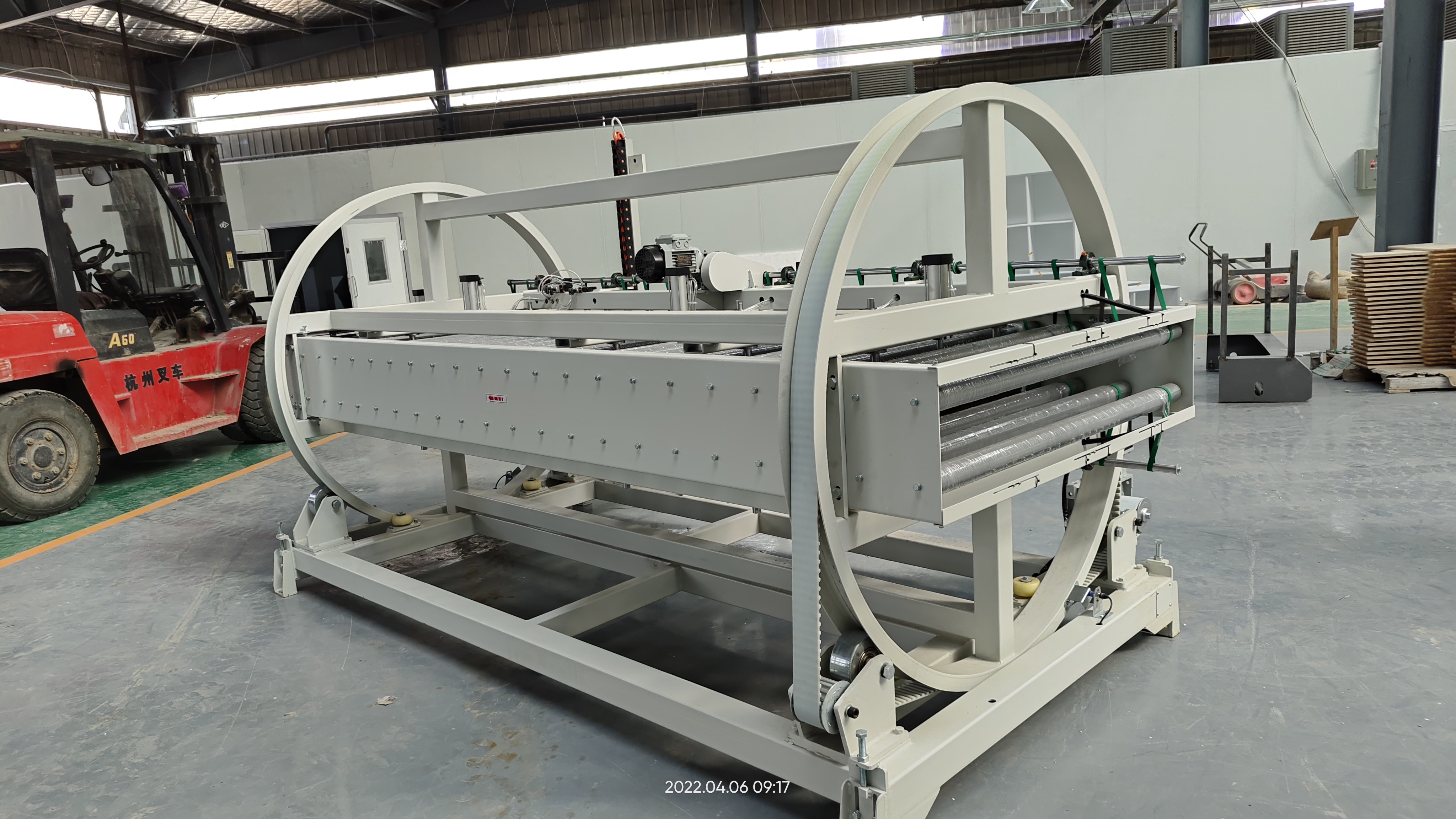 1300mm automatic furniture and wood door turner machine