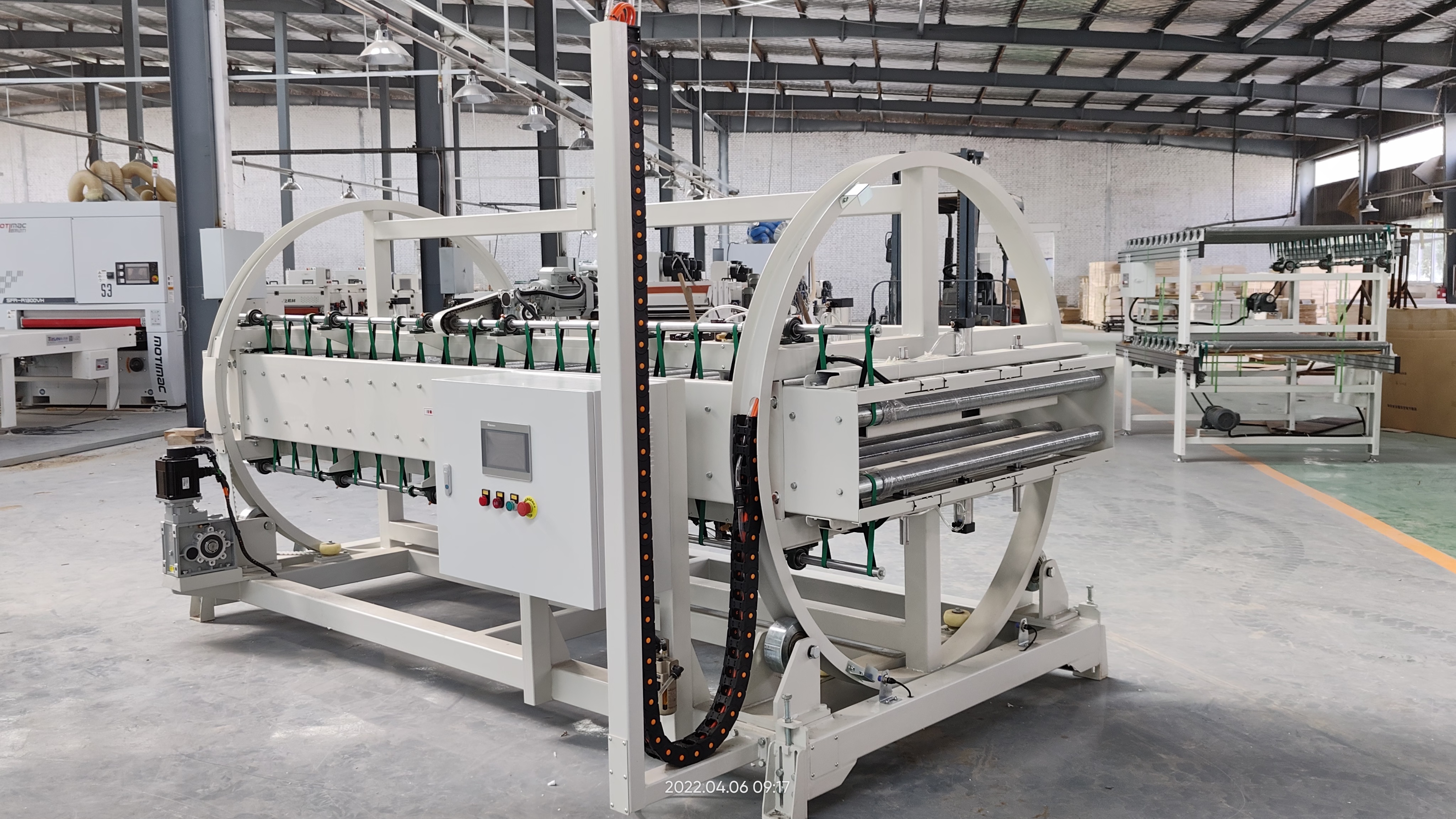 1300mm automatic furniture and wood door turner machine